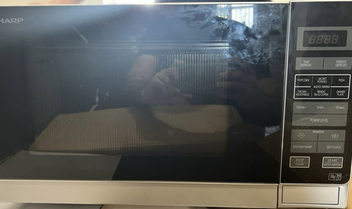 Sharp countertop microwave 20l - sharp,