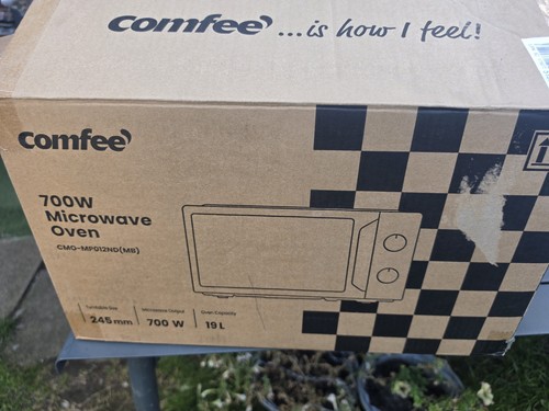 Brand new microwave comfee - new, microwave.